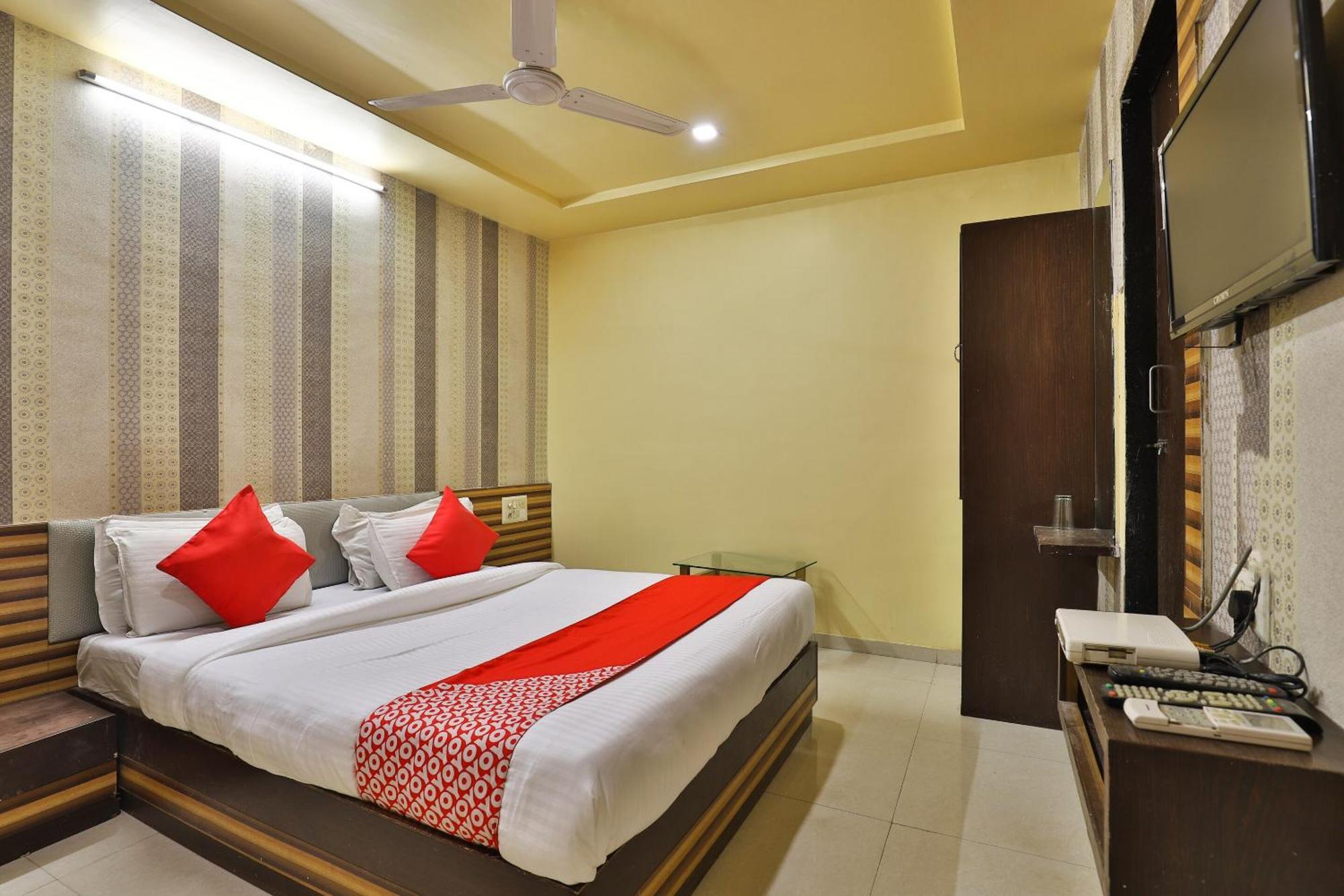 Spot On Hotel Shreeji Palace Ahmedabad Esterno foto